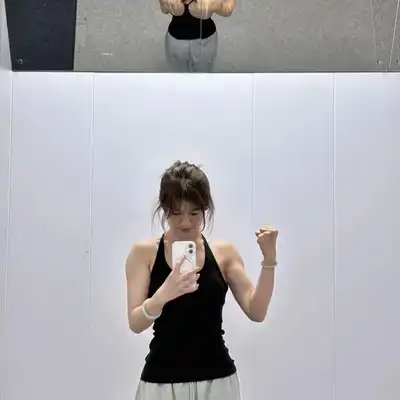 朱英